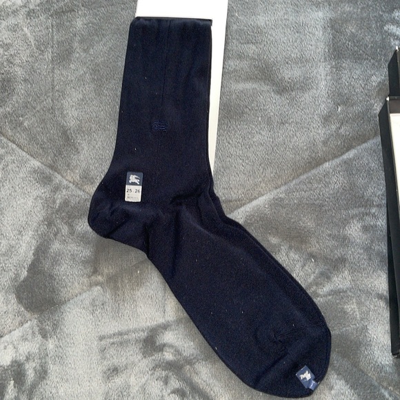Burberry brand new in box 3 pairs of socks for men soft material pristine cond. - Picture 5 of 5